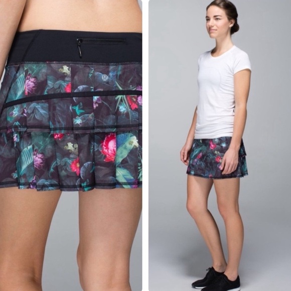 Lululemon Run Pace Setter Skirt Built In Shorts in Curious Jungle Multicolor - Picture 1 of 13